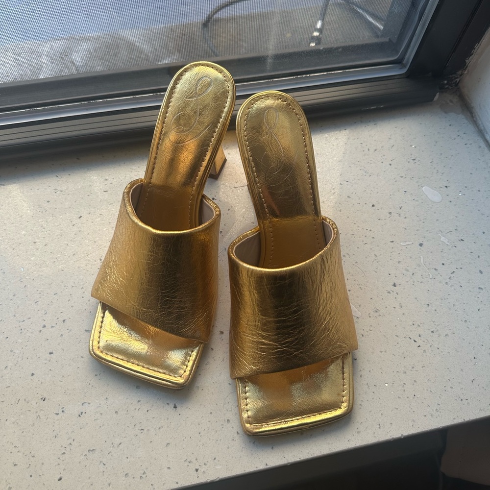 Gold heels